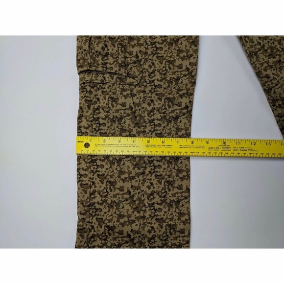 NWT Levi's Slim Straight Camo Cargo Pants 30x30 - Picture 7 of 7